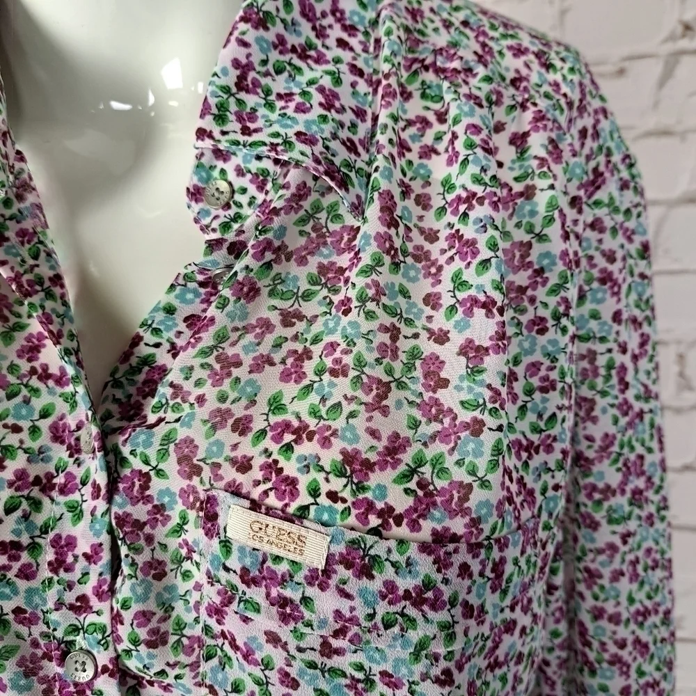 GUESS Los Angeles Floral Button down Shirt - Picture 3 of 10